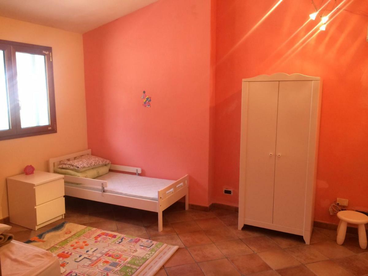 Villa Con Piscina A Imperia, Italy Bagian luar foto